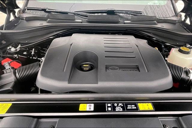 New 2025 Land Rover Range Rover Sport SE image 13