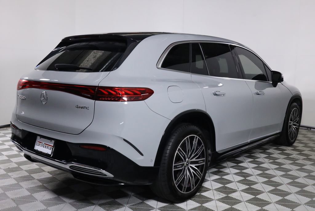 Used 2023 Mercedes-Benz EQS 580 4MATIC SUV image 6