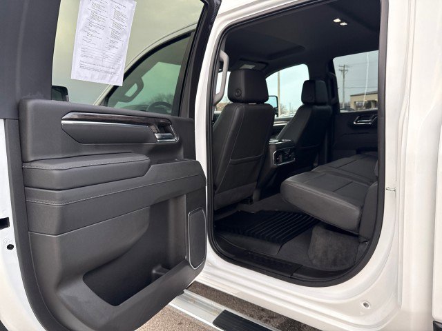 Used 2024 Chevrolet Silverado 3500 LTZ w/ LTZ Convenience Package RWD image 23
