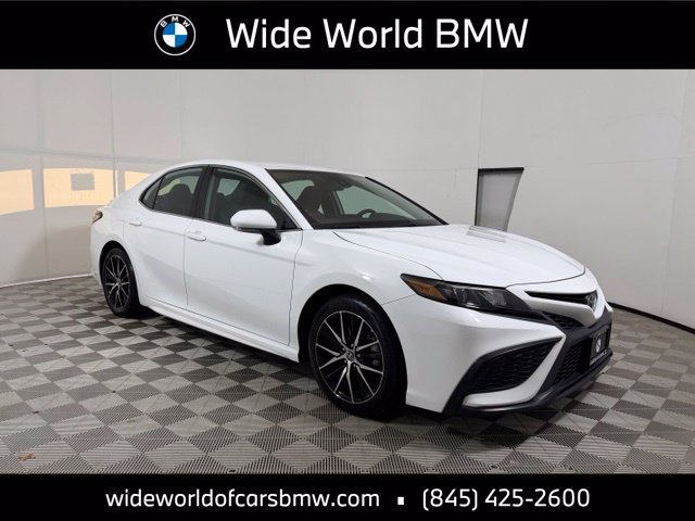 Used 2024 Toyota Camry SE
