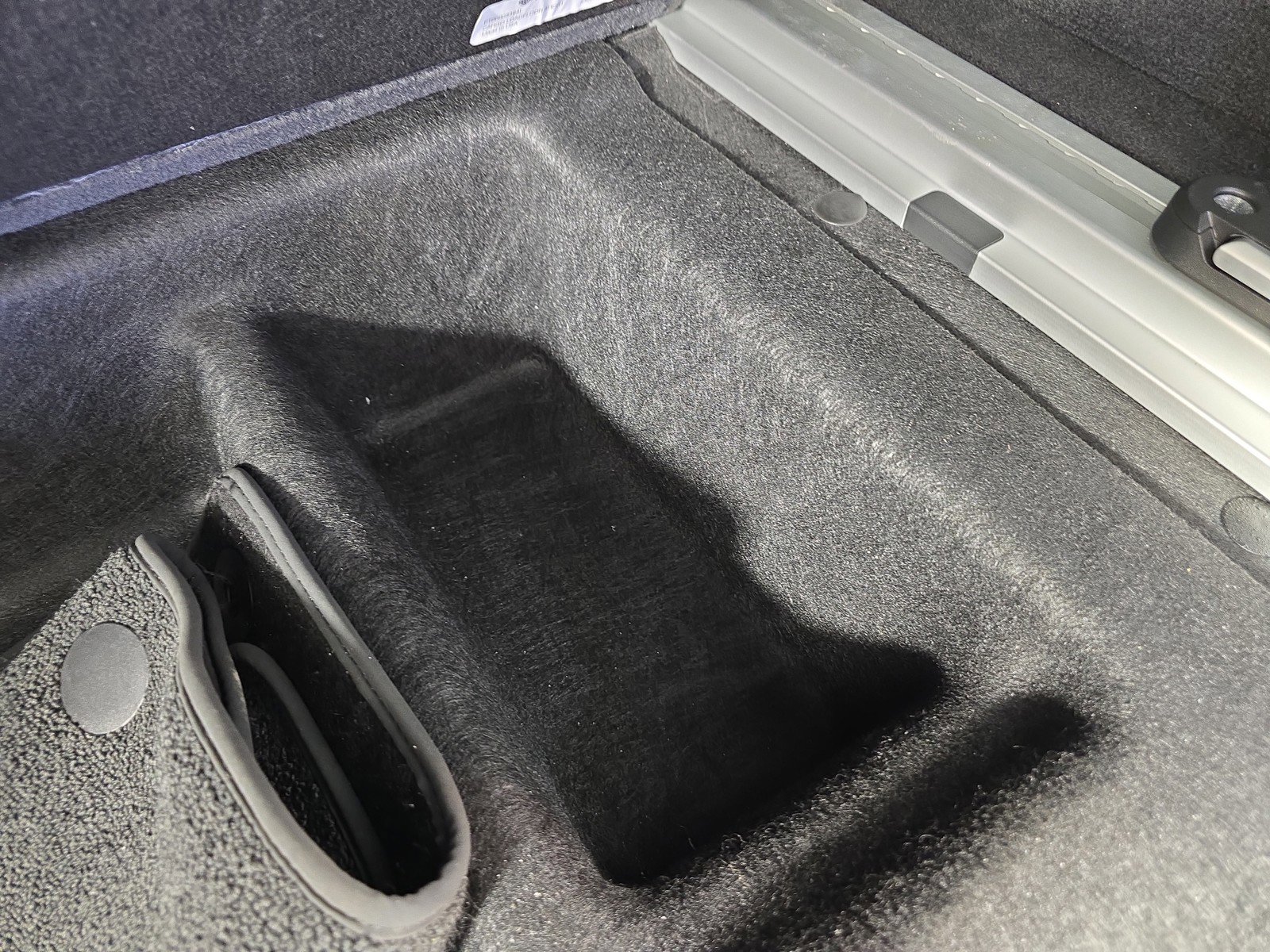 Used 2022 Rivian R1S Launch Edition image 35