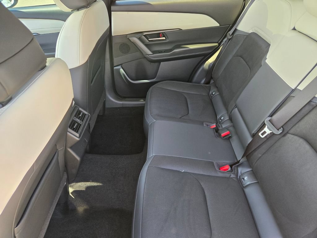 New 2026 MAZDA CX-5 Preferred AWD/4WD image 13