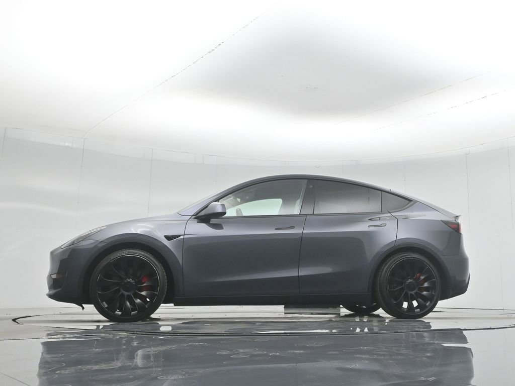 Used 2022 Tesla Model Y Performance AWD/4WD image 6