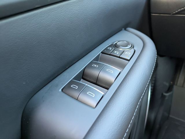 New 2026 Buick Enclave Avenir w/ Super Cruise Package FWD image 32