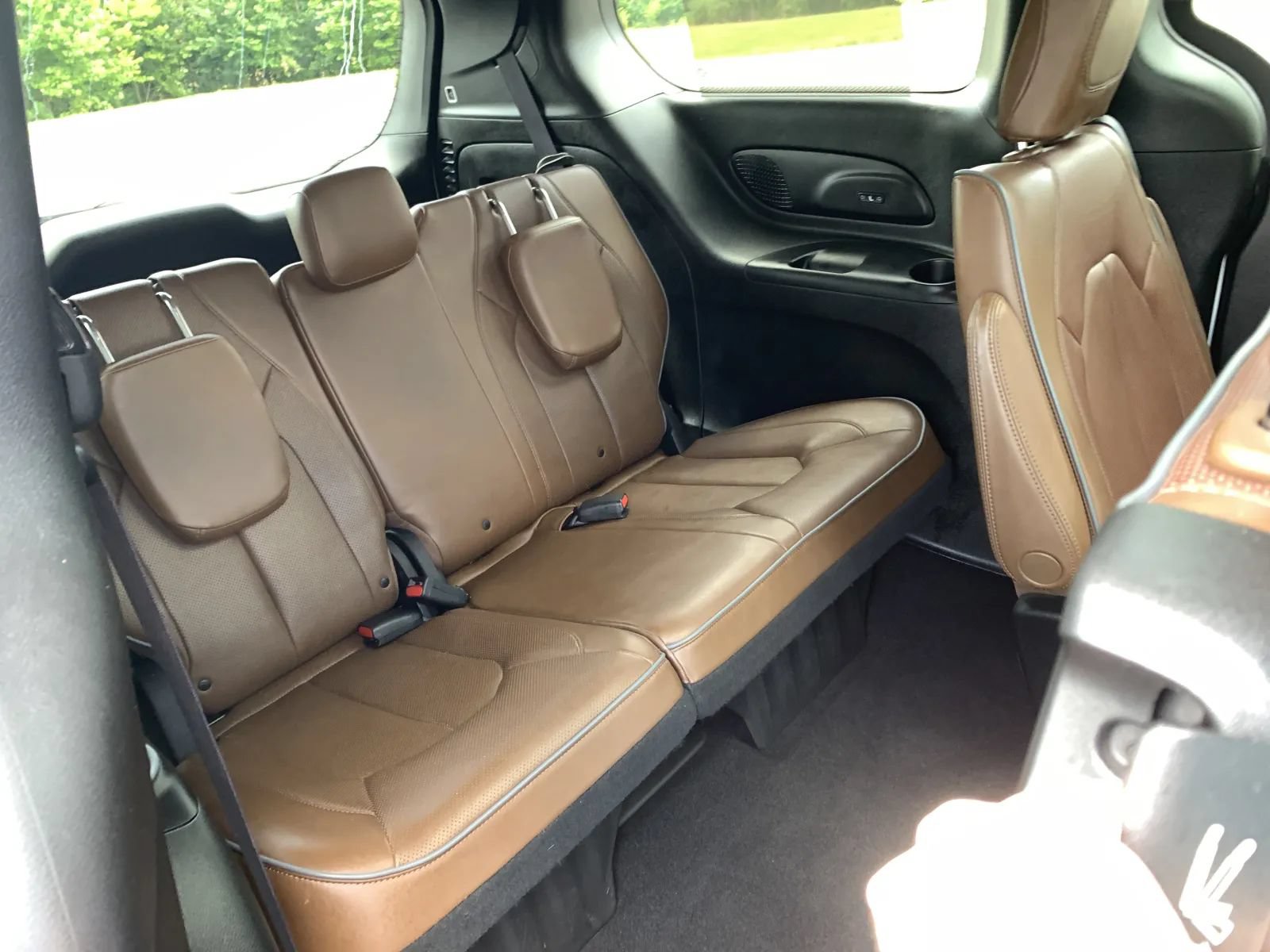 Used 2017 Chrysler Pacifica Limited w/ Advanced Safetytec Group FWD image 20