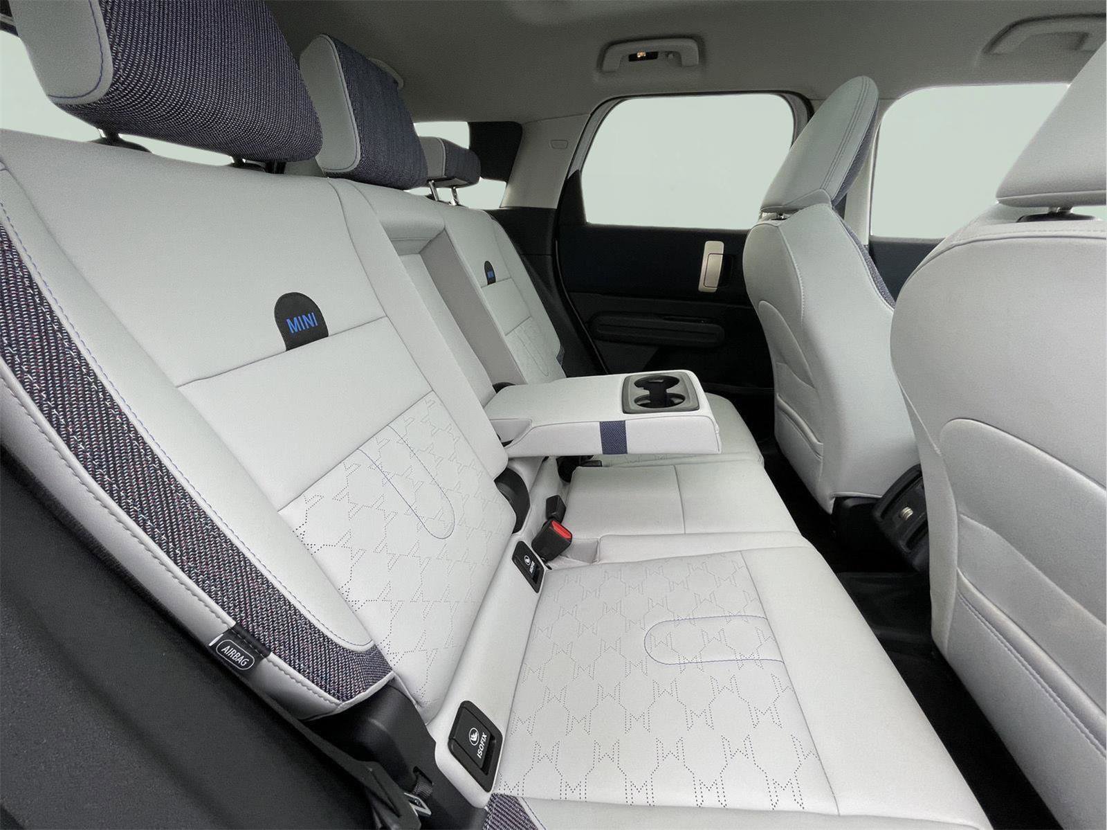 Used 2025 MINI Cooper Countryman S w/ Comfort Package Max image 20