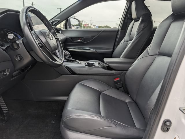 Used 2023 Toyota Venza XLE AWD/4WD image 27