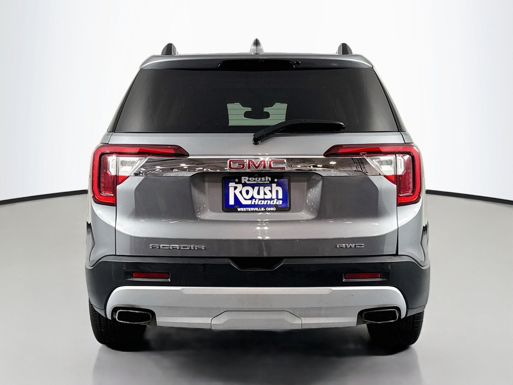 Used 2022 GMC Acadia SLT w/ Technology Package AWD/4WD image 6