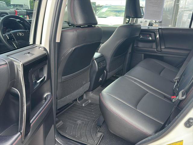 Certified 2020 Toyota 4Runner Venture w/ Moonroof Package AWD/4WD image 20
