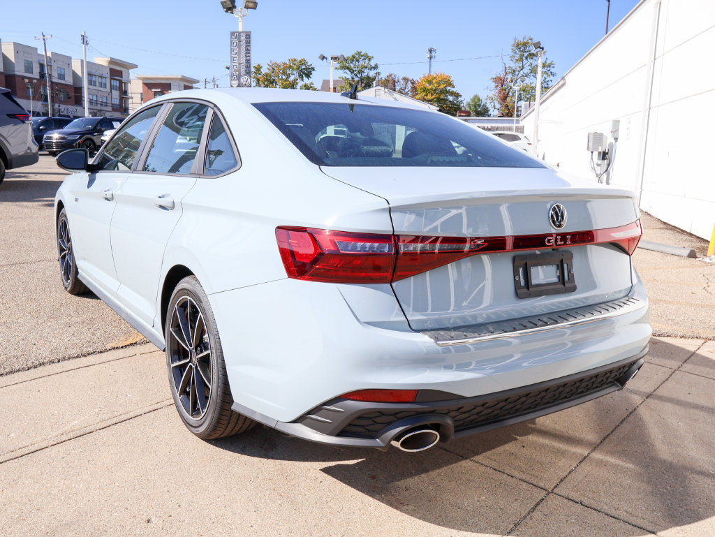 New 2027 Volkswagen Jetta GLI Autobahn FWD image 3