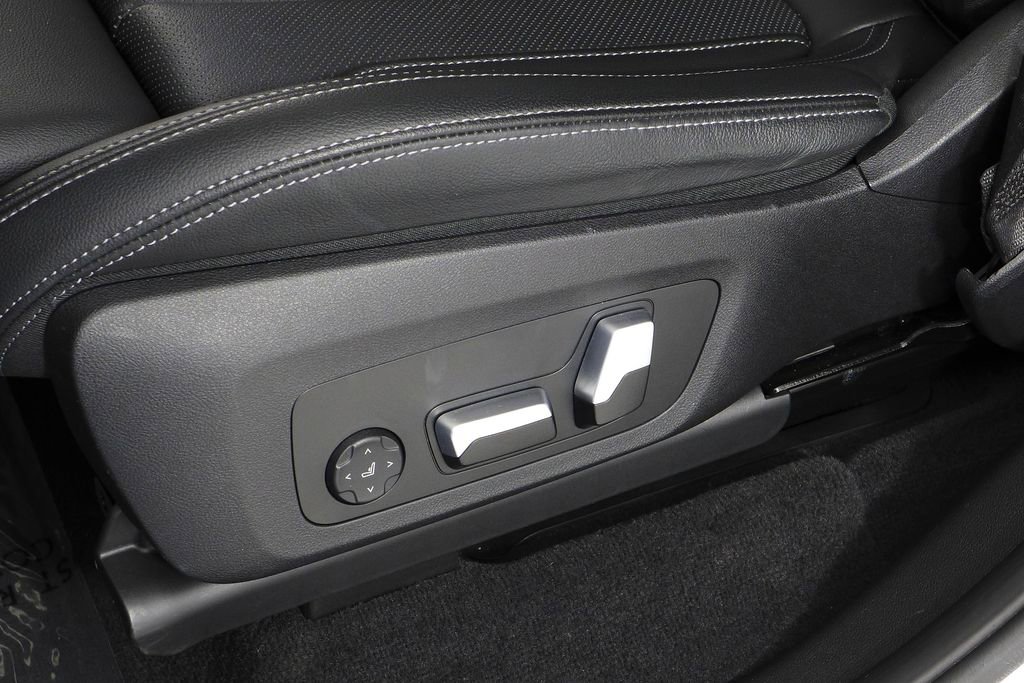 Used 2023 BMW X3 sDrive30i w/ Premium Package w/ZPA image 23