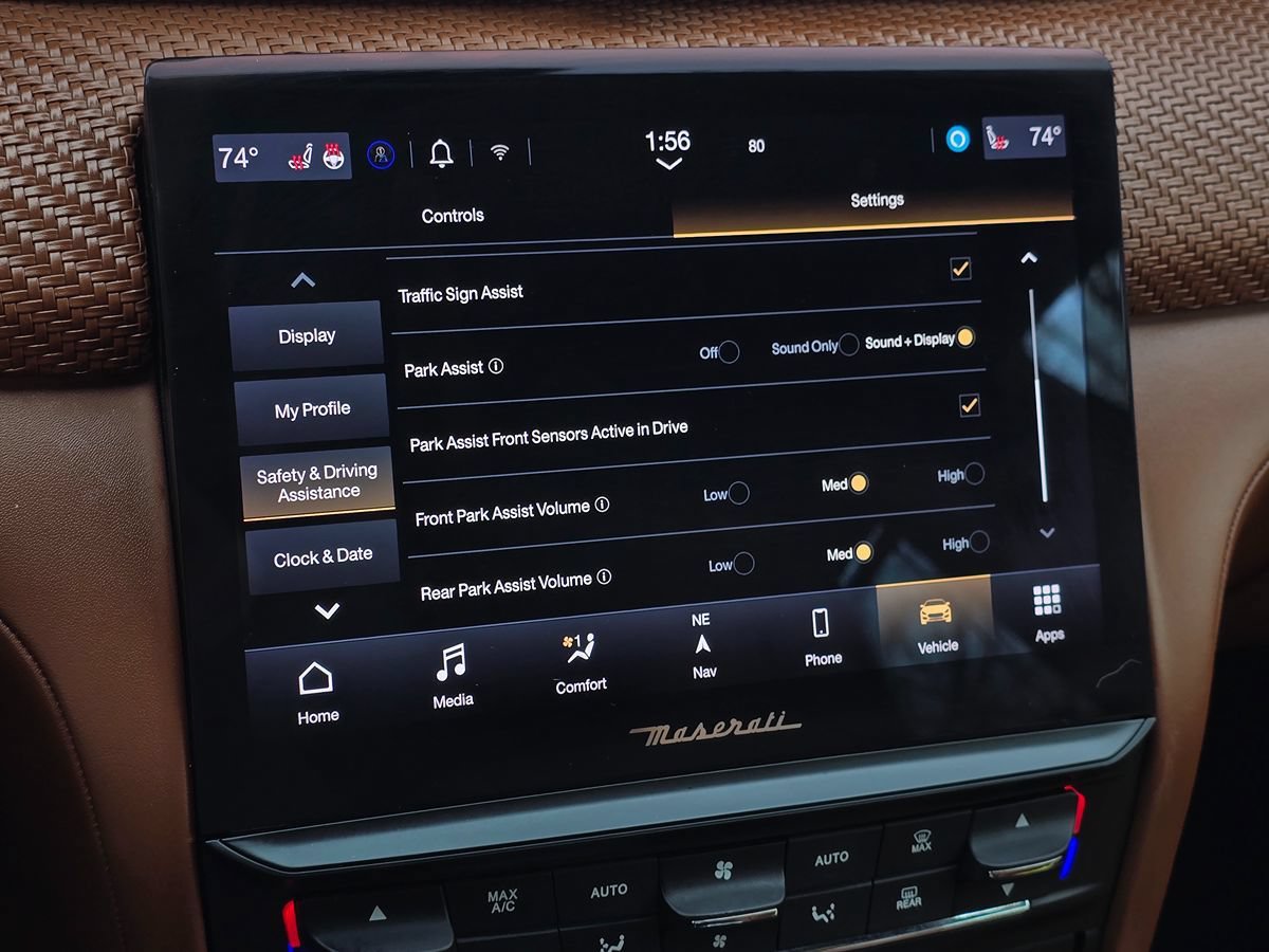 Used 2022 Maserati Quattroporte Modena RWD image 38