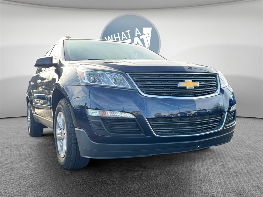 Used 2017 Chevrolet Traverse LS image 2