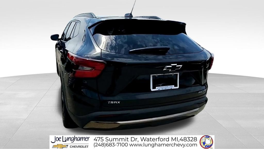 Certified 2025 Chevrolet Trax ACTIV w/ Driver Confidence Package FWD image 7
