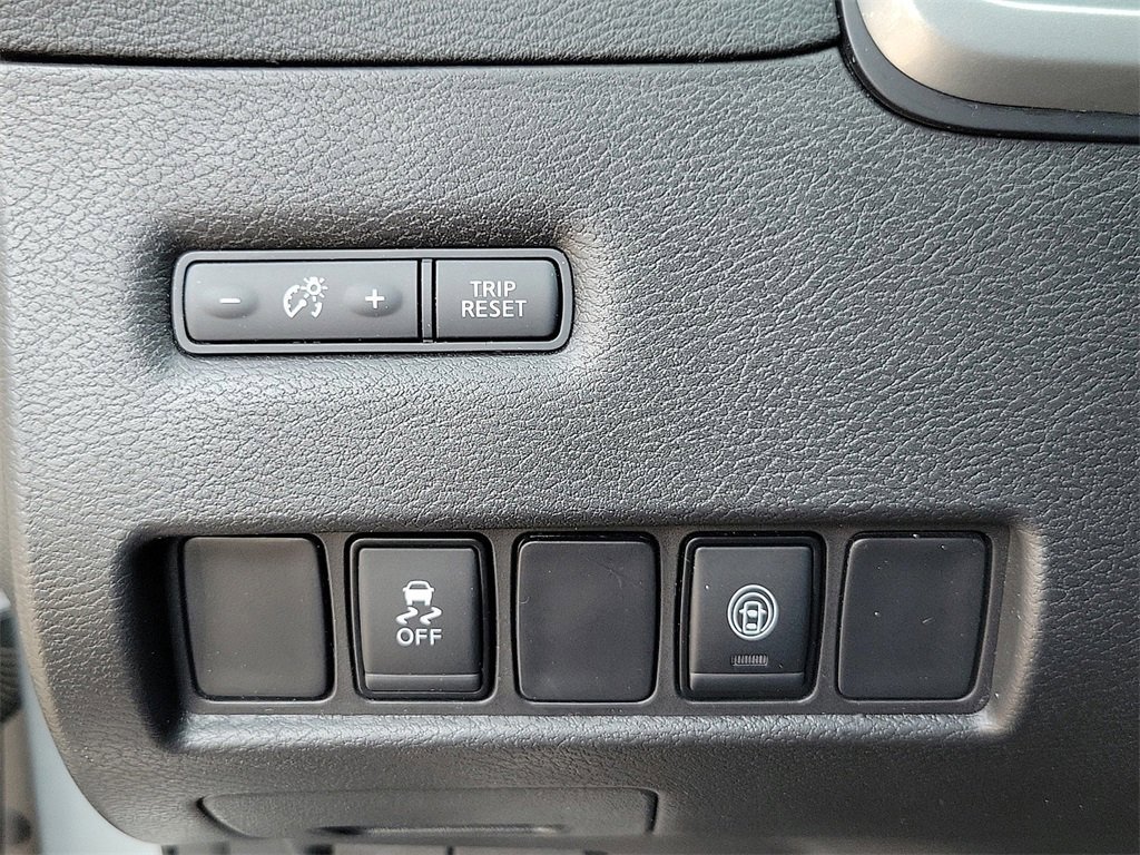 Used 2023 Nissan Murano SV image 15