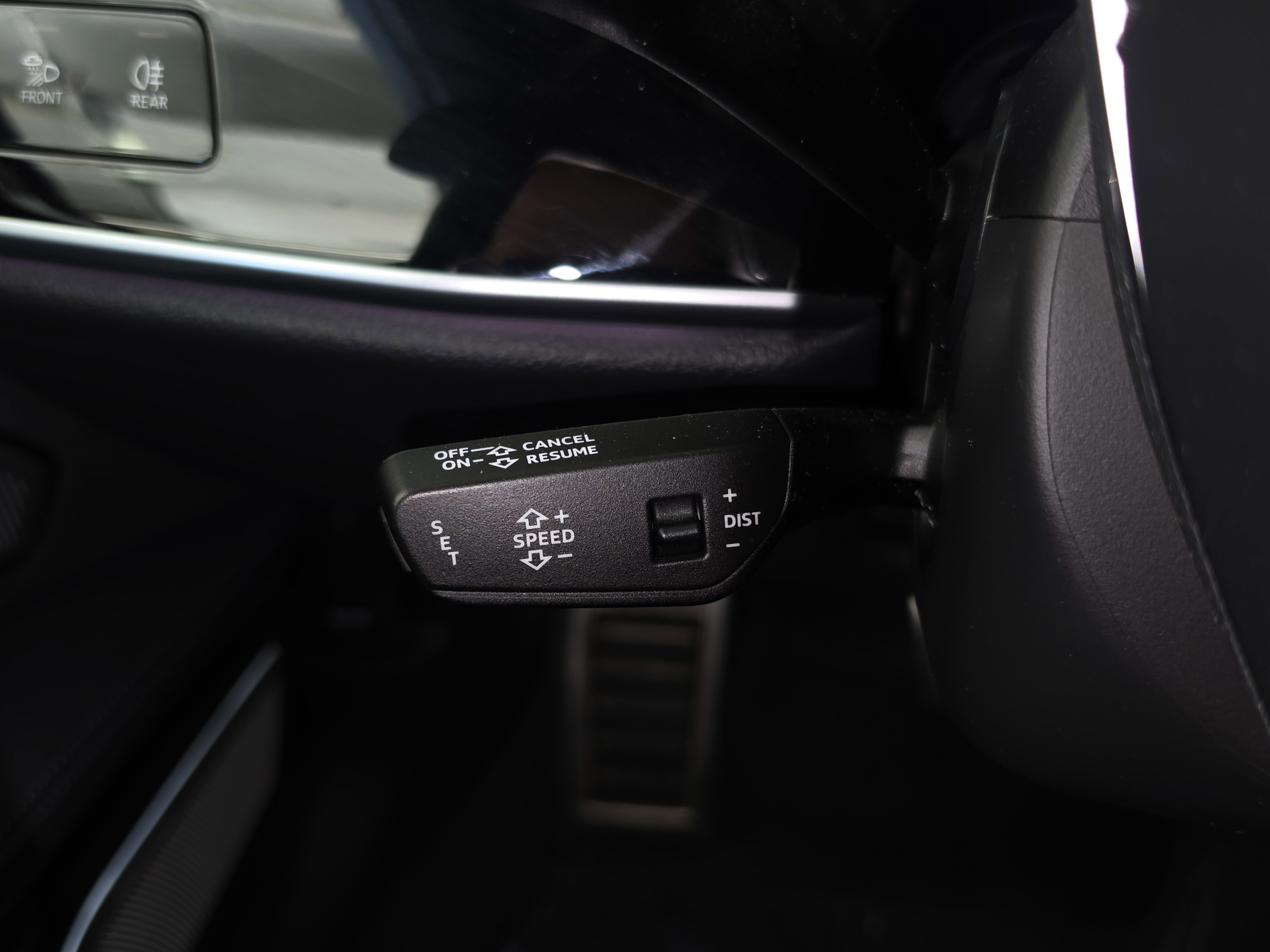 Used 2022 Audi S8 w/ S8 Comfort Plus Package AWD/4WD image 40