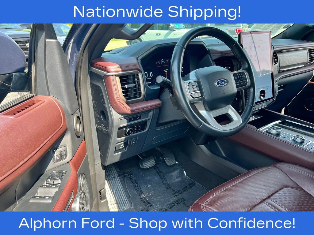 Used 2023 Ford Expedition Limited AWD/4WD image 7
