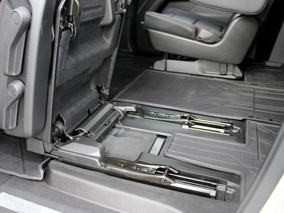 Used 2021 Chevrolet Suburban High Country w/ Max Trailering Package image 46