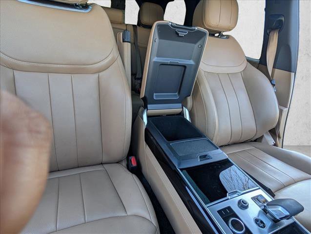 Used 2023 Land Rover Range Rover SE image 27
