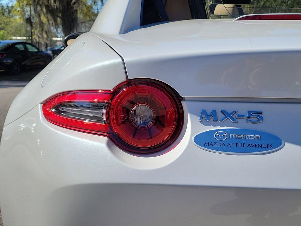 New 2026 MAZDA MX-5 Miata RF Grand Touring image 10