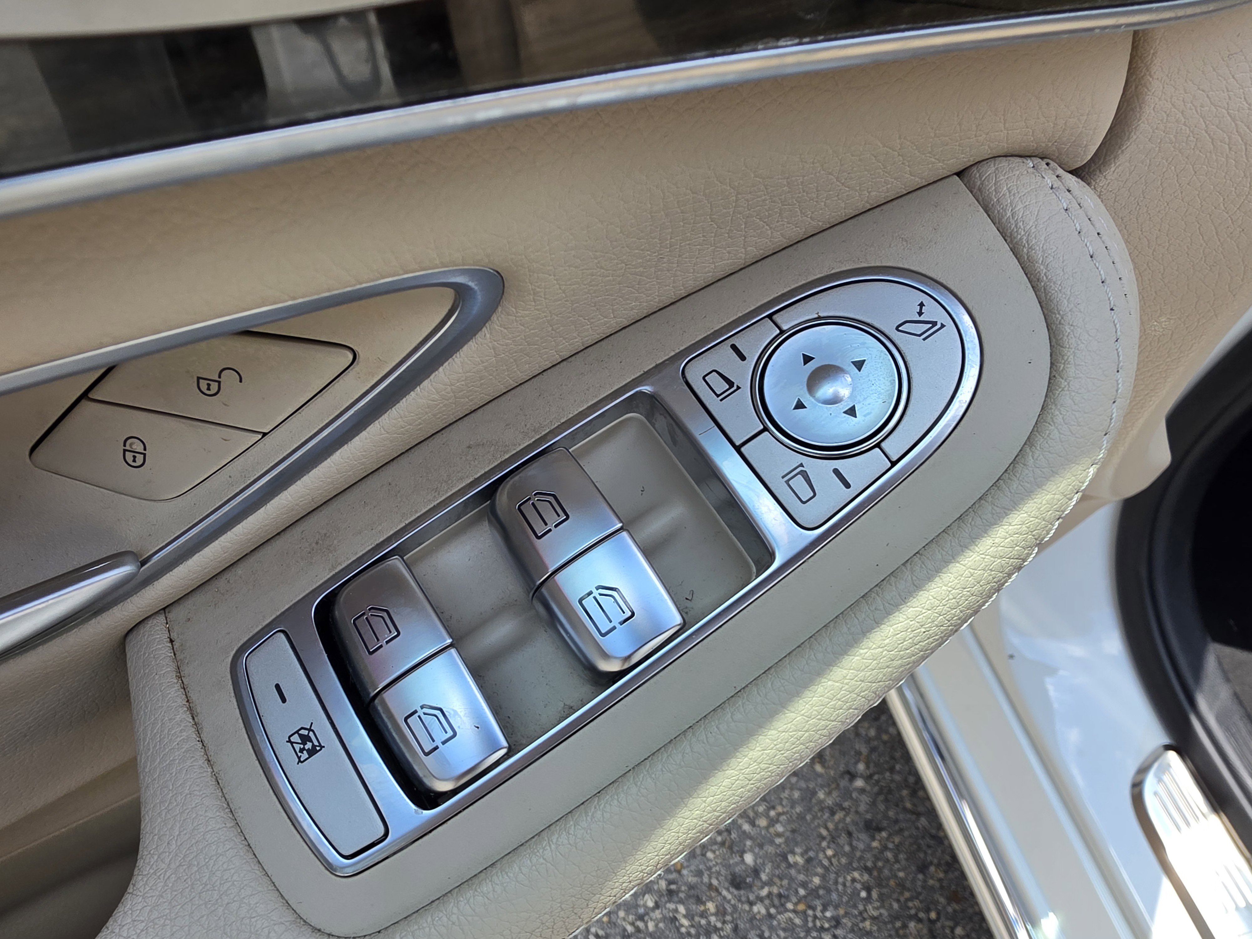 Used 2020 Mercedes-Benz C 300 Sedan image 16