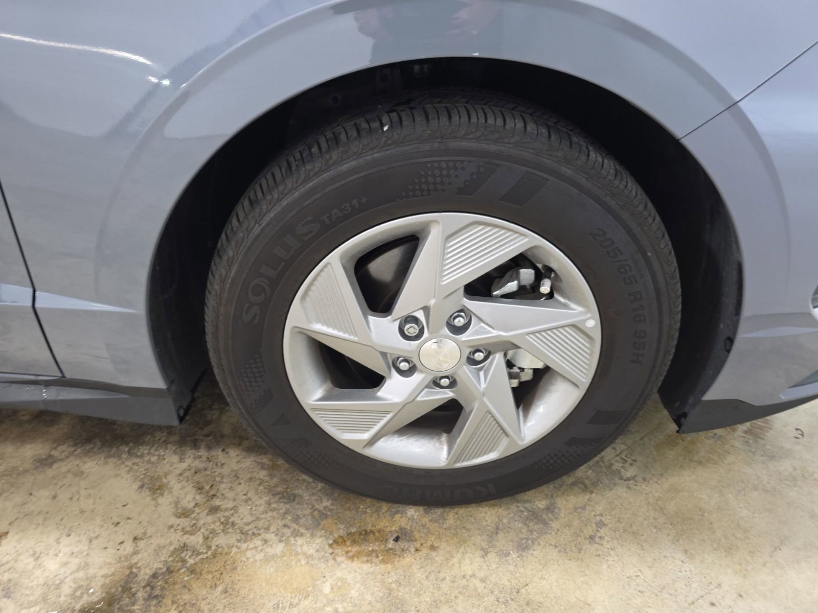 Certified 2025 Hyundai Sonata SE image 37