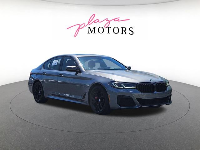 Certified 2023 BMW 530i xDrive w/ M Sport Package AWD/4WD image 3