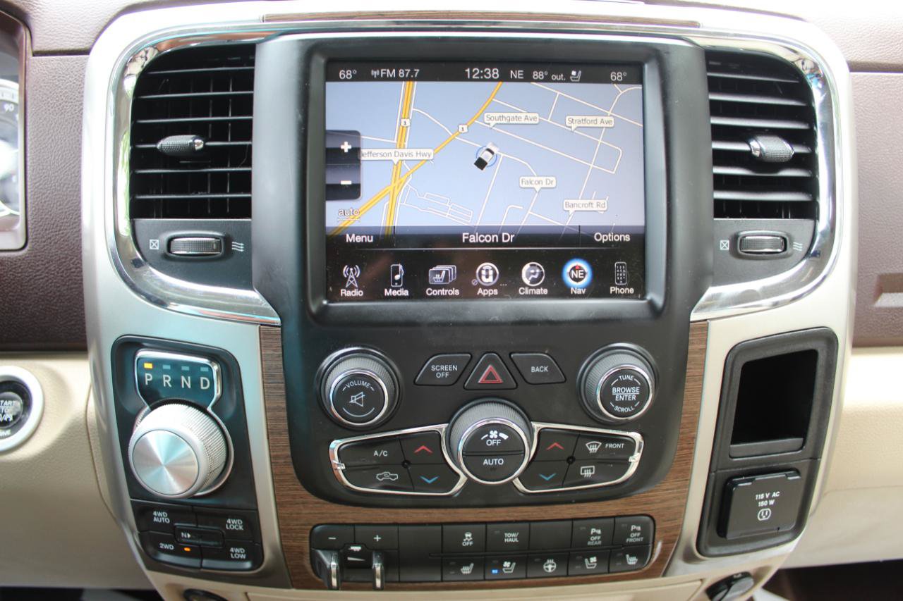 Used 2016 RAM 1500 Laramie w/ Convenience Group AWD/4WD image 29