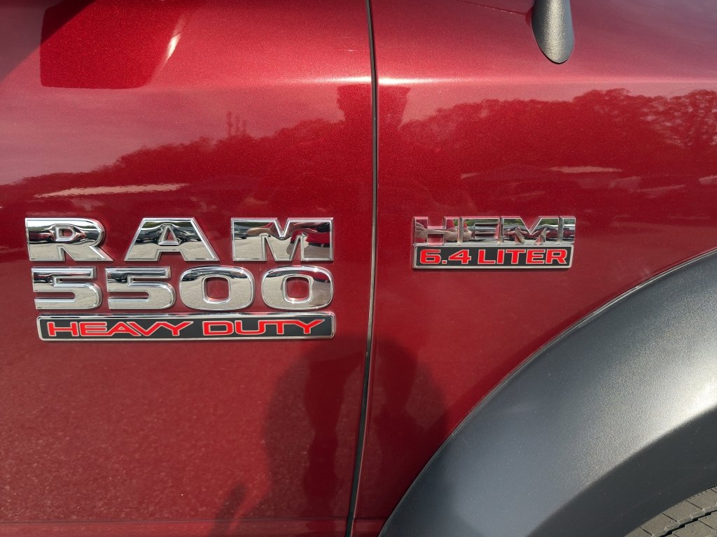 Used 2018 RAM 5500 SLT w/ Quick Order Package 27G SLT AWD/4WD image 15