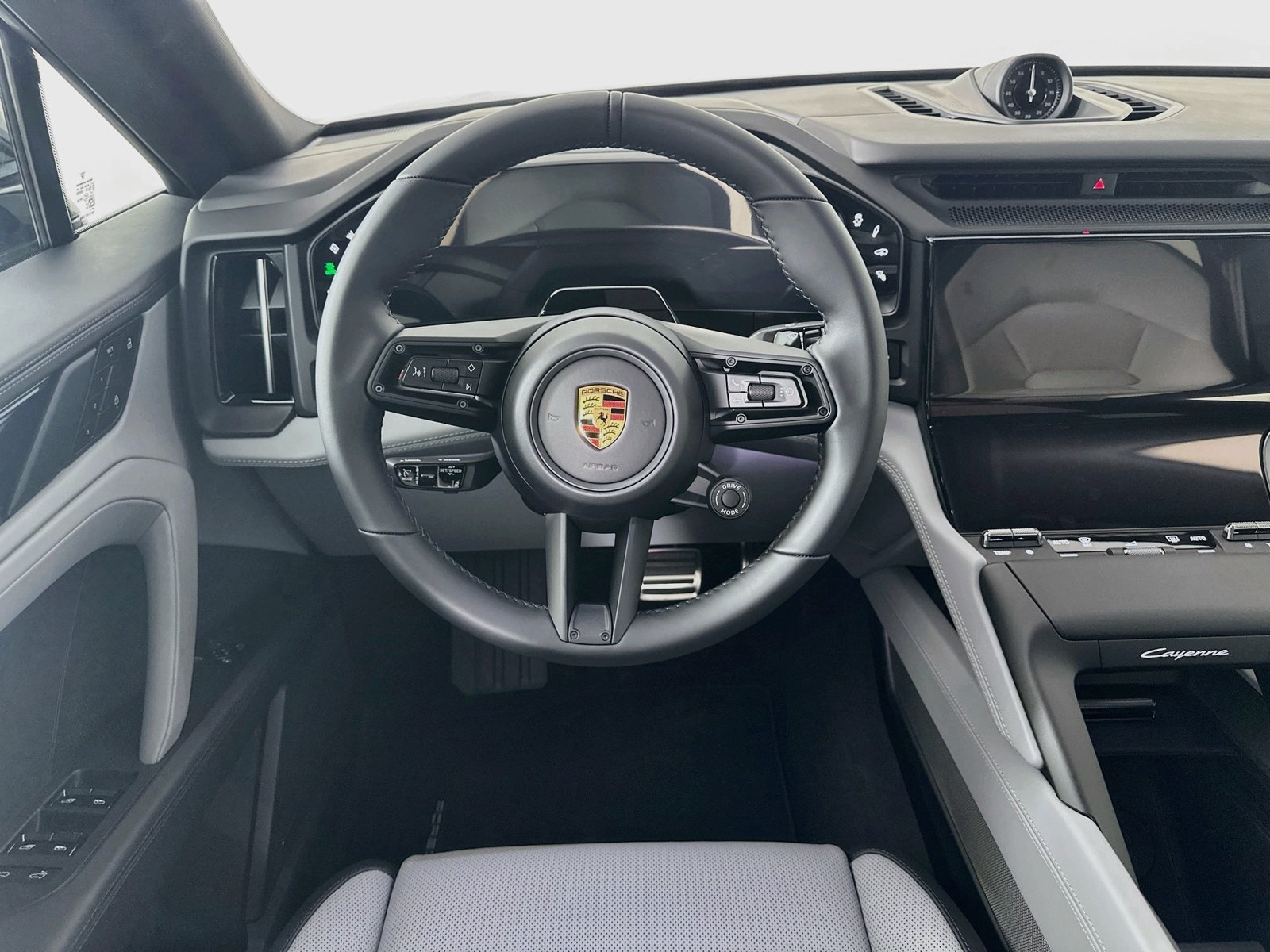 New 2026 Porsche Cayenne S AWD/4WD image 16