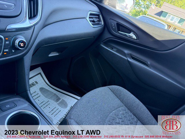 Used 2023 Chevrolet Equinox LT w/ Driver Convenience Package AWD/4WD image 16