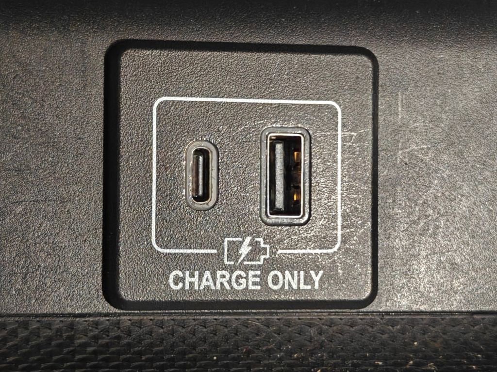 Used 2019 Nissan Pathfinder SL AWD/4WD image 51