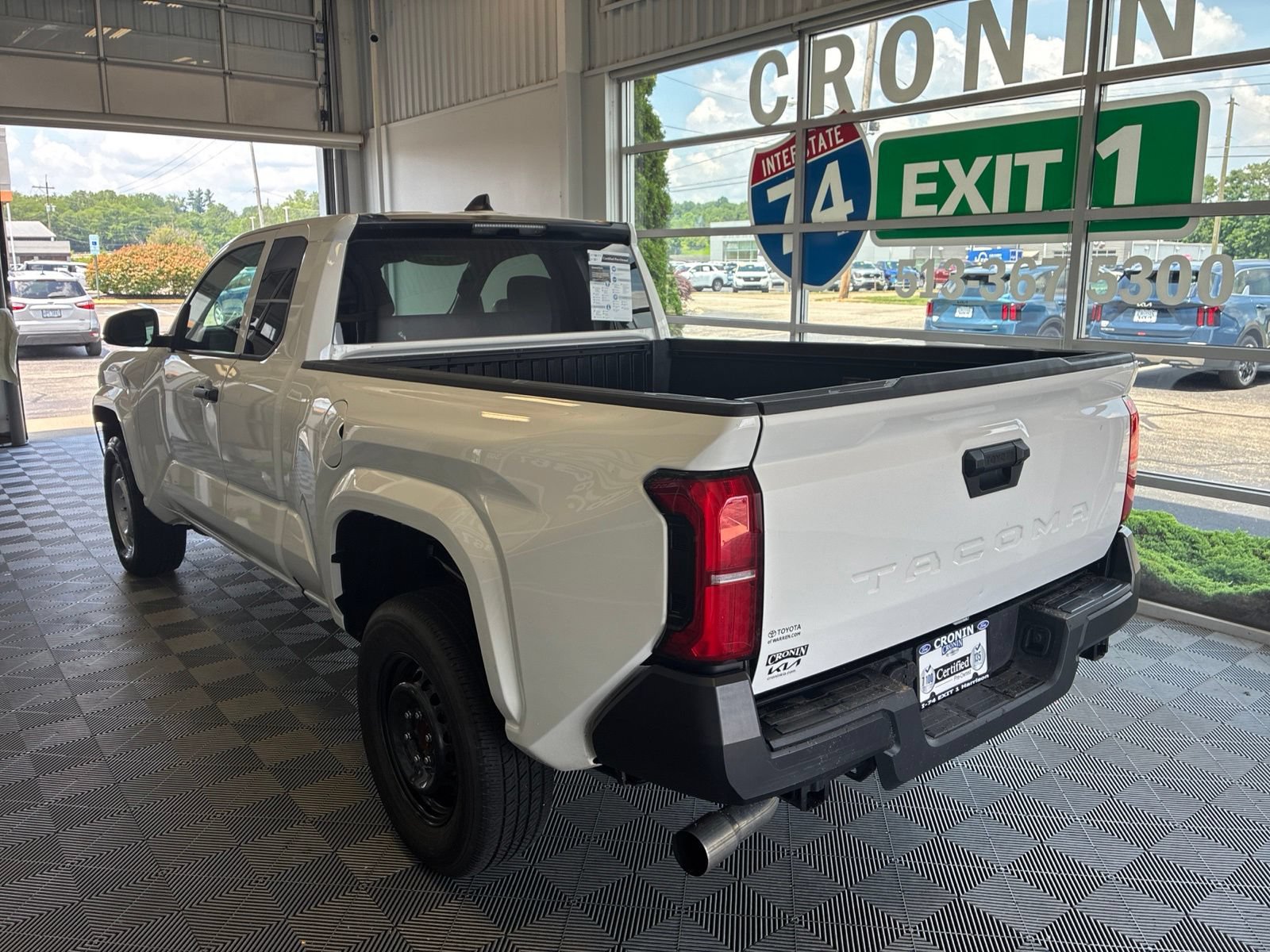 Used 2025 Toyota Tacoma SR RWD image 4