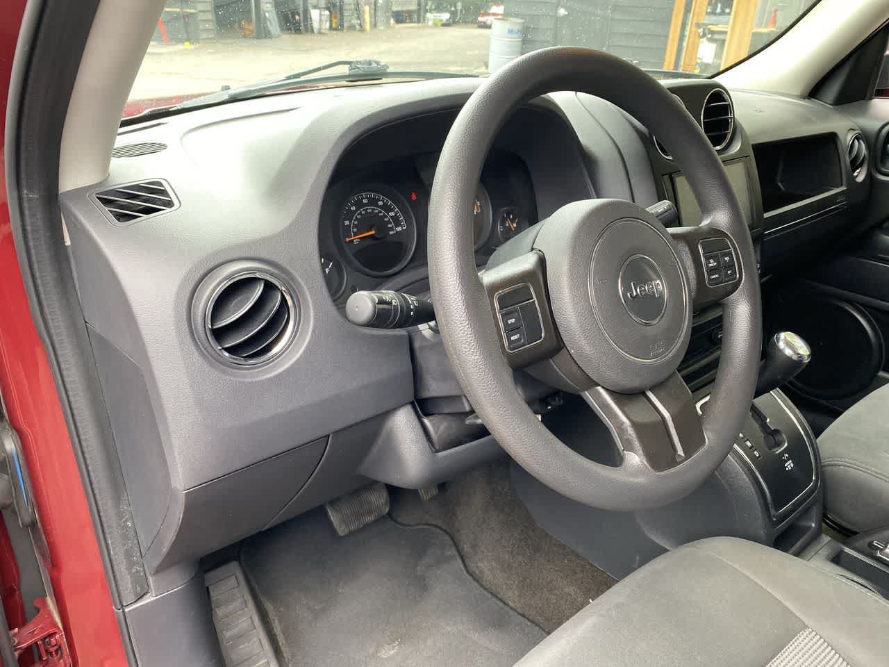 Used 2015 Jeep Patriot Sport w/ Power Value Group AWD/4WD image 2