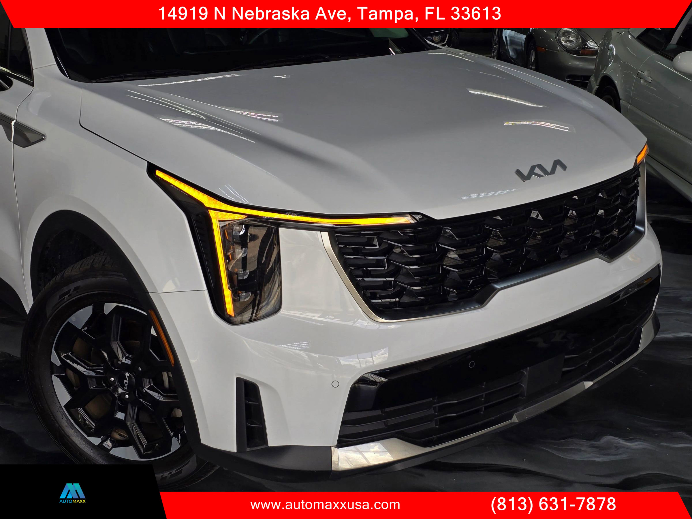 Used 2024 Kia Sorento S image 2