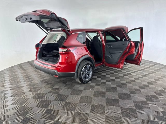 Used 2026 Nissan Rogue SV w/ Cold Weather Package FWD image 17