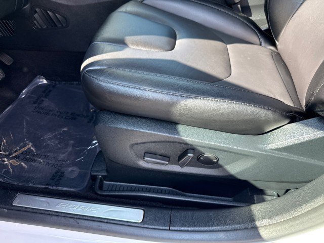 Used 2022 Ford Edge Titanium image 10