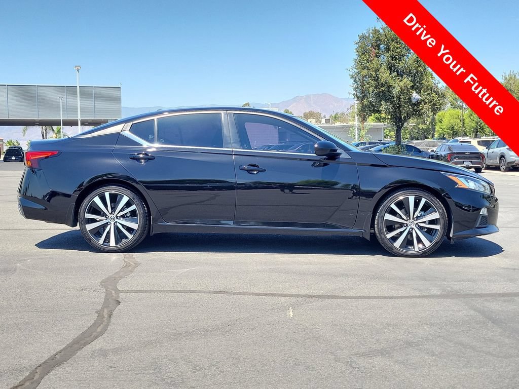 Used 2022 Nissan Altima 2.5 SR FWD image 35