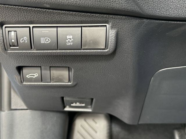 New 2026 Toyota Corolla Cross XLE w/ Convenience Package FWD image 19