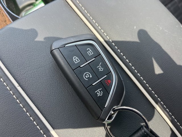 Used 2024 Cadillac Escalade Sport Platinum w/ Heavy-Duty Trailer Package image 51