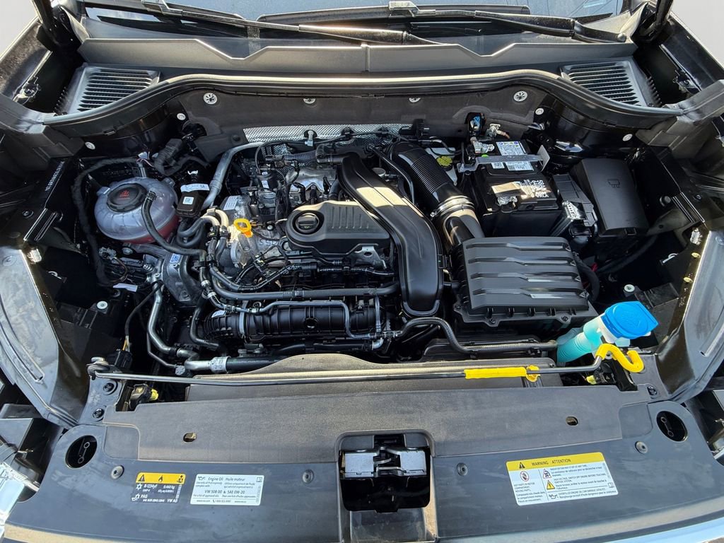 Used 2024 Volkswagen Taos SE image 9