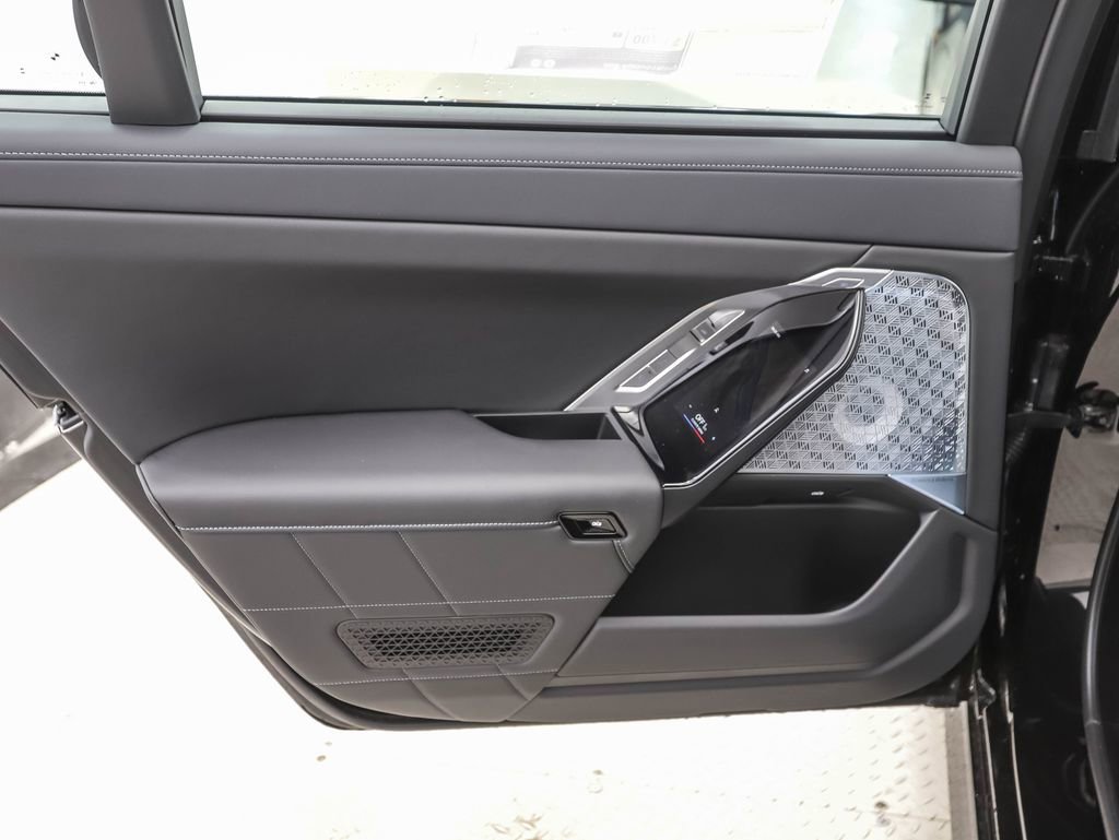 Used 2026 BMW 750e xDrive 750e xDrive w/ Executive Package image 20