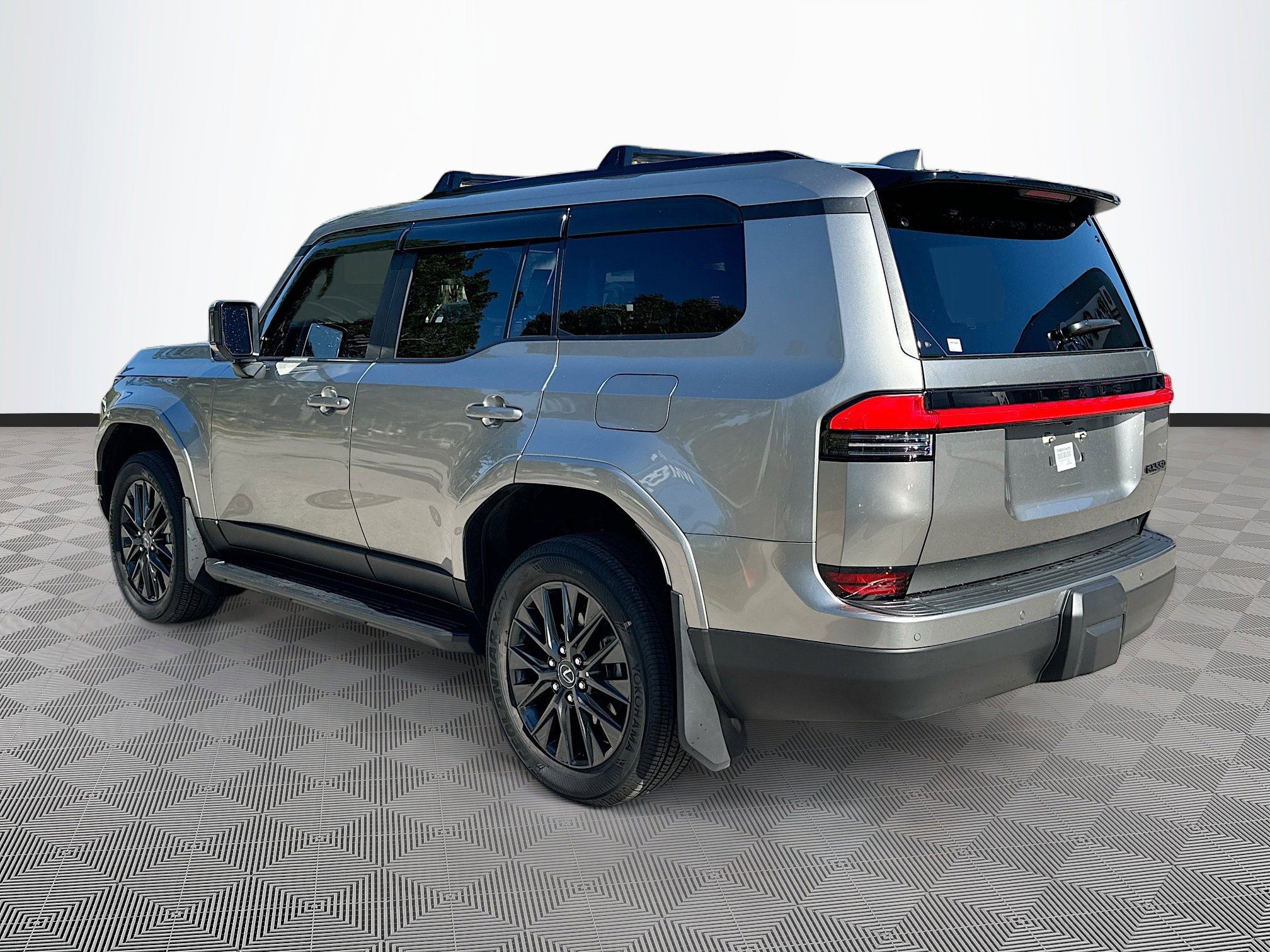 Used 2024 Lexus GX 550 w/ Cold Area Package image 5