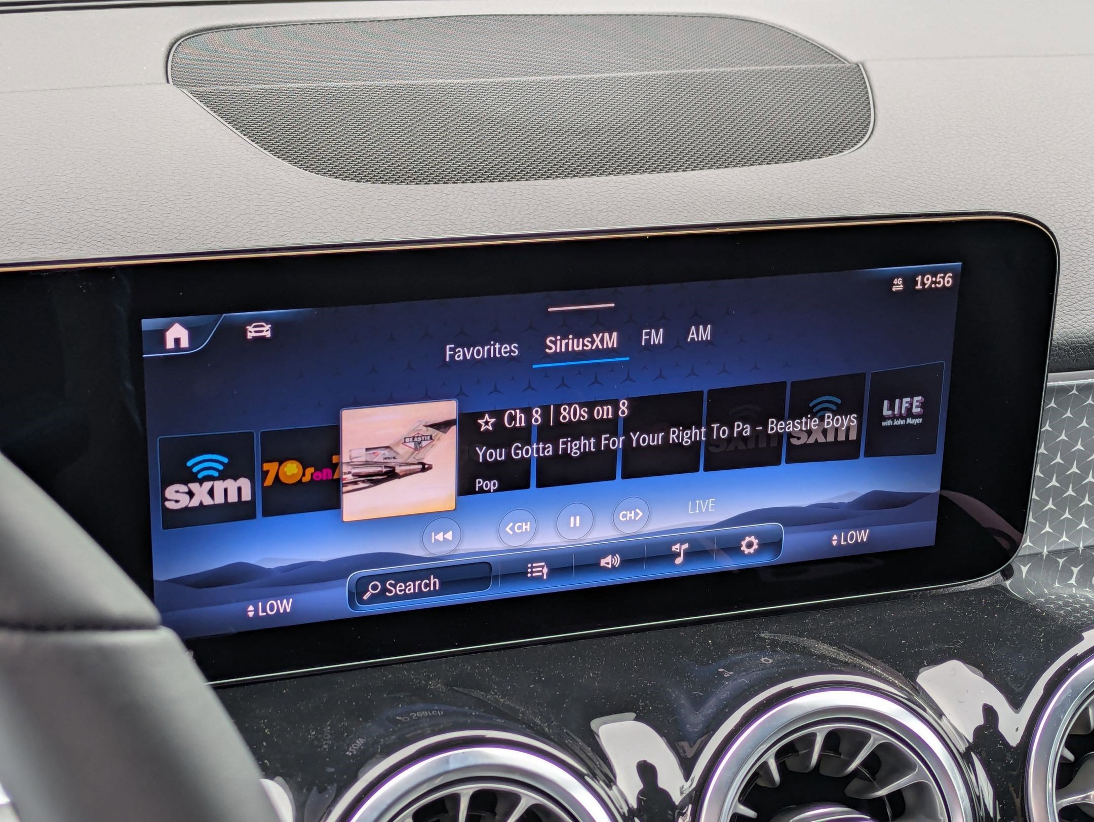 New 2025 Mercedes-Benz GLB 250 image 23