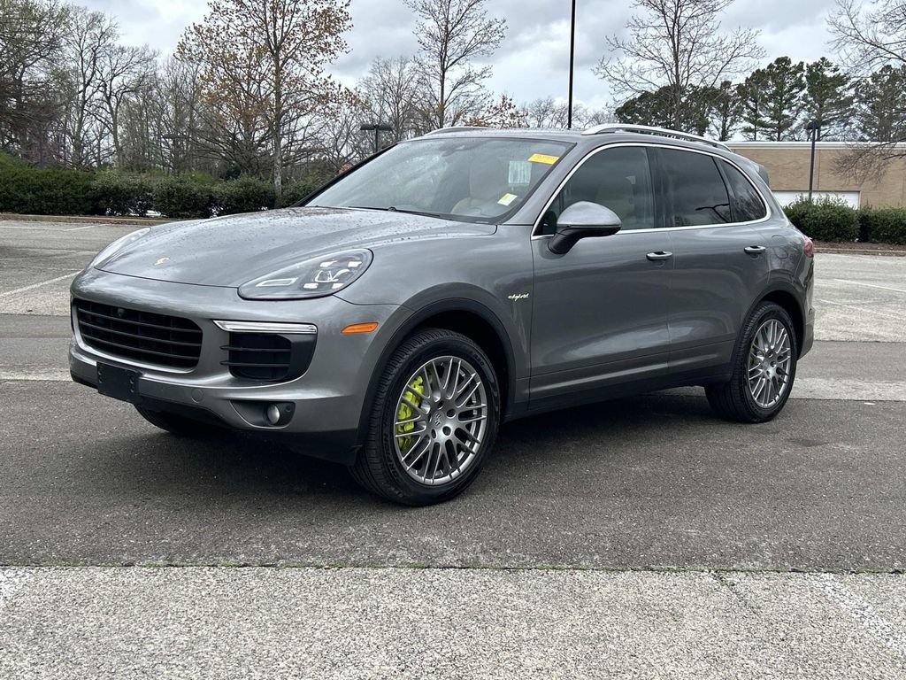 Used 2018 Porsche Cayenne S w/ Premium Package Plus AWD/4WD image 3