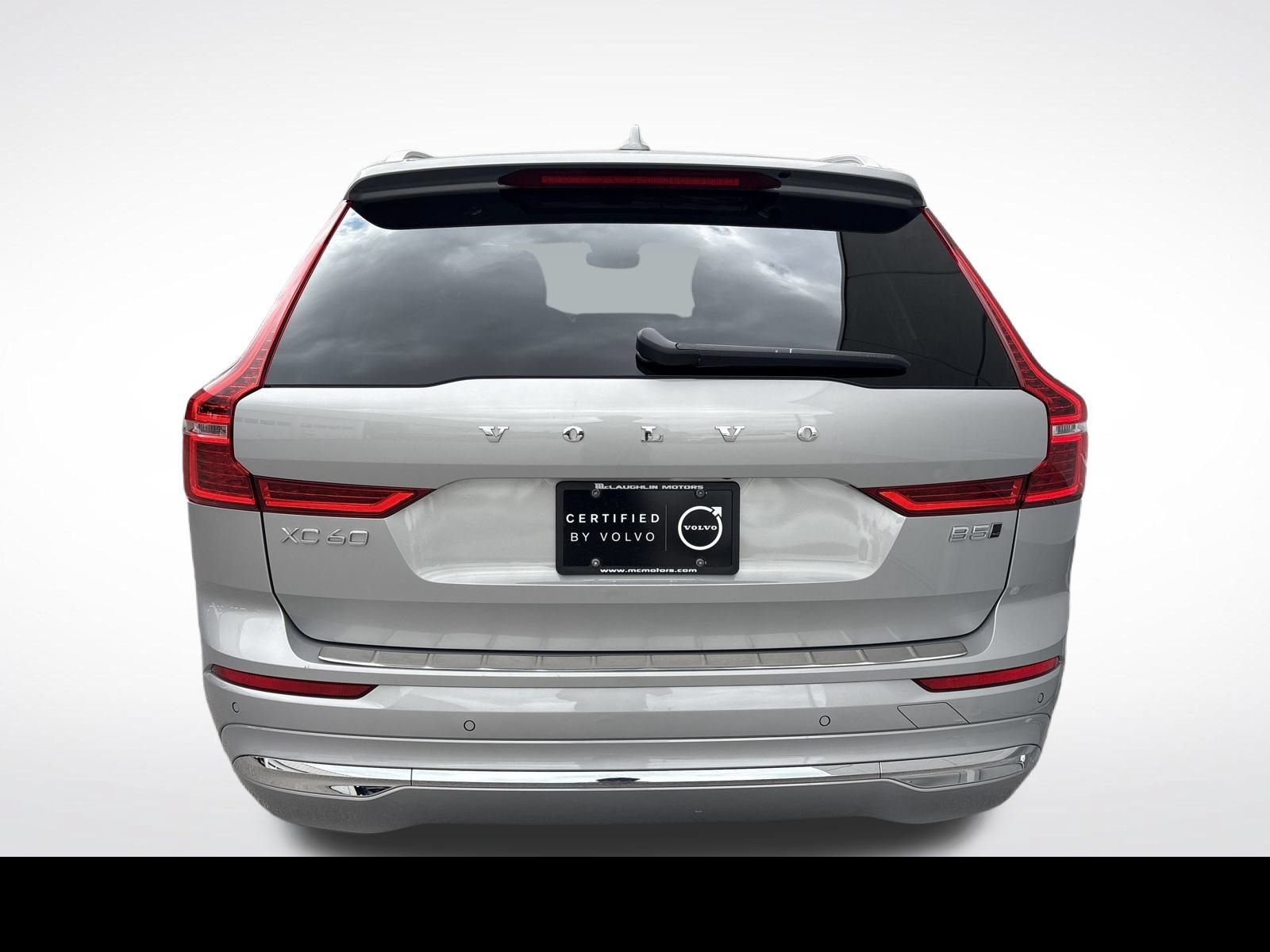 Certified 2023 Volvo XC60 B5 Ultimate w/ Climate Package AWD/4WD image 4