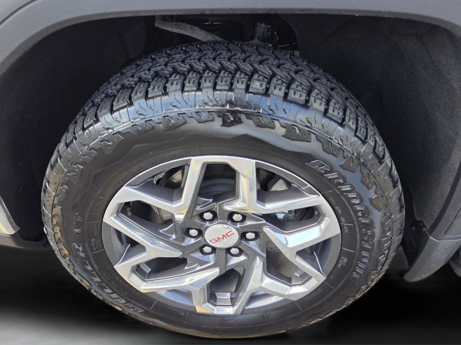 Used 2024 GMC Sierra 1500 SLT w/ SLT Premium Plus Package AWD/4WD image 9