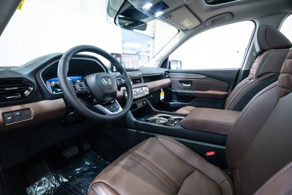 Used 2026 Honda Pilot Elite image 4