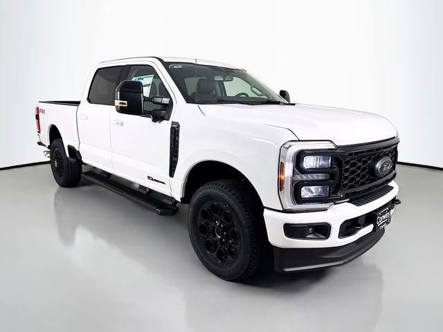 New 2026 Ford F350 Lariat w/ Black Appearance Package