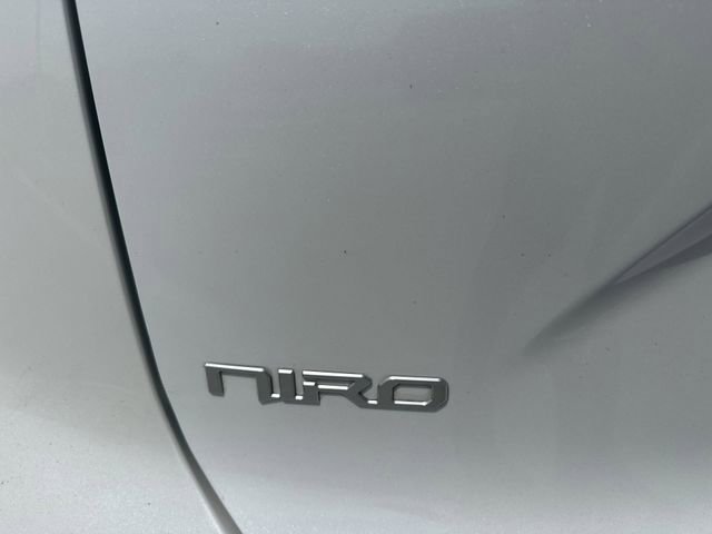Used 2023 Kia Niro EX Touring image 14